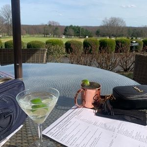 Meet your Posher, Julia